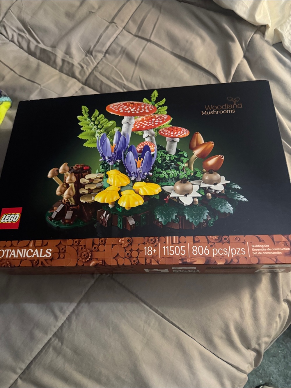 Lego Woodland Mushrooms Botanical Set - Red, Yellow, Purple, Green, Brown